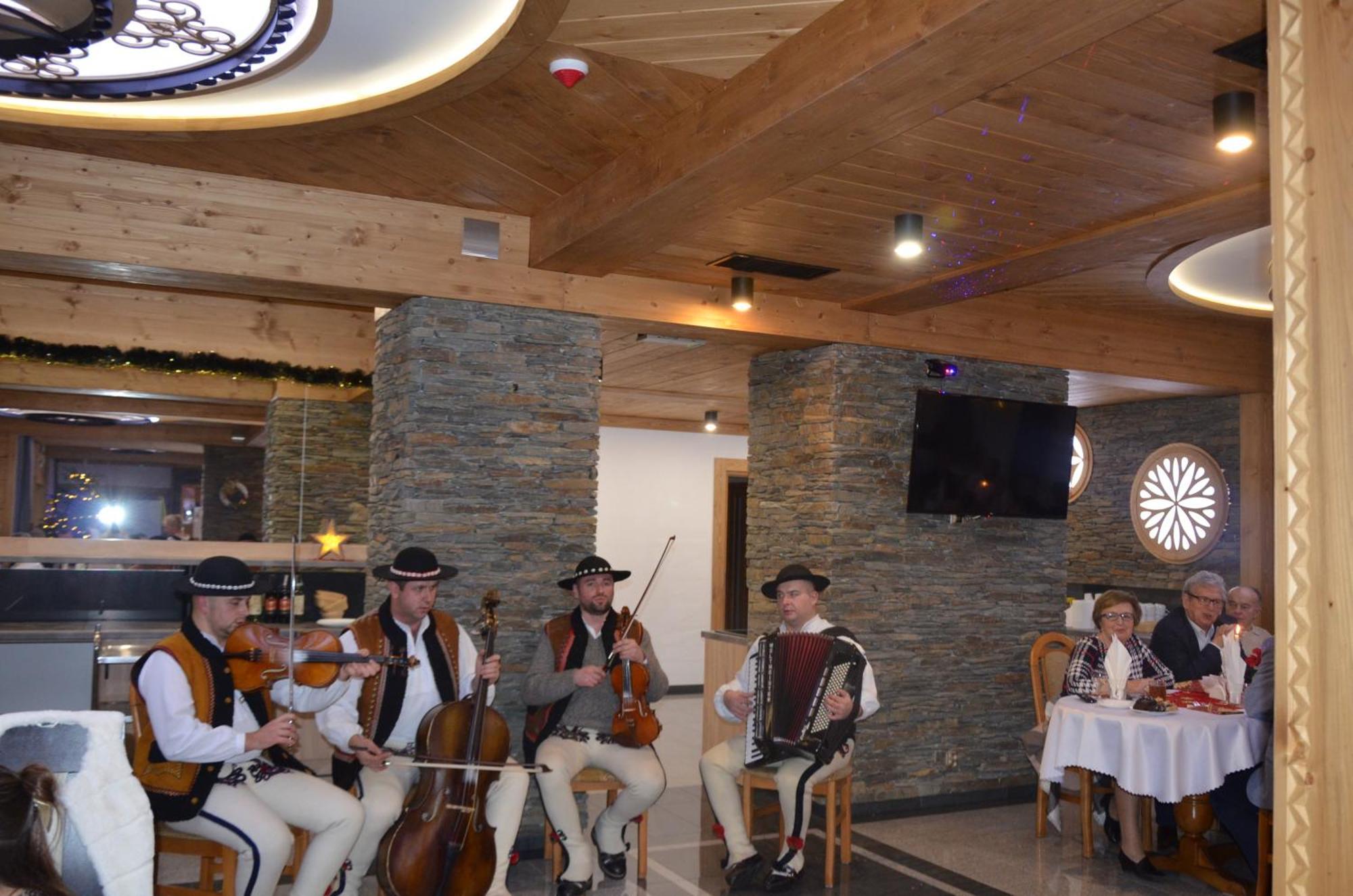 فندق Gorska Gran بورونين المظهر الخارجي الصورة